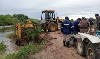 COLONIA ABORIGEN EL PASTORIL: SAMEEP EJECUTA TAREAS PARA LLEGAR CON AGUA POTABLE A LOS HOGARES