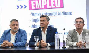 IMPULSAR CHACO”: EL GOBIERNO PROVINCIAL ENTREGÓ CERTIFICADOS  A PARTICIPANTES DE LAS CAPACITACIONES “TU PRIMER EMPLEO”