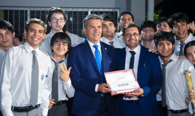 EL GOBERNADOR ZDERO ACOMPAÑÓ LOS 100 AÑOS DE LA ESCUELA TÉCNICA Nº 21 “GRAL. MANUEL BELGRANO”