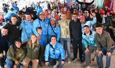 PUERTO LAS PALMAS: EL GOBERNADOR ZDERO ACOMPAÑÓ HOY EL 24° TORNEO DE PESCA EMBARCADA CON DEVOLUCIÓN