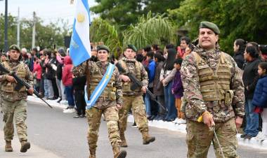 115º ANIVERSARIO DE PUERTO VILELAS: EL GOBERNADOR ZDERO CELEBRÓ JUNTO A LA COMUNIDAD, ENTREGÓ PATRULLERO Y TÍTULOS DE PROPIEDAD