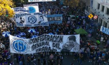 LA CGT SE DEBATE ENTRE LA TIBIEZA O LA REBELIÓN