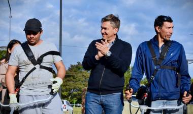 OFICIOS QUE ABREN PUERTAS: “EL TRABAJO ES EL CAMINO PARA SALIR ADELANTE” DIJO EL GOBERNADOR ZDERO