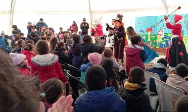 LA FERIA PROVINCIAL DEL LIBRO CON MÚLTIPLES ACTIVIDADES ACERCA A LOS CHICOS A LA LECTURA