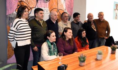 FESTIVAL GUARAMÉ: ZORRILLA RECIBIÓ A LOS ARTISTAS