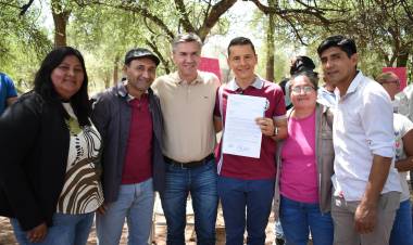 FUERTE ESPERANZA: SE REACTIVÓ EL CEDEPRO, SE ENTREGARON TÍTULOS DE PROPIEDAD Y ADJUDICACIONES DE TIERRAS A LAS FAMILIAS