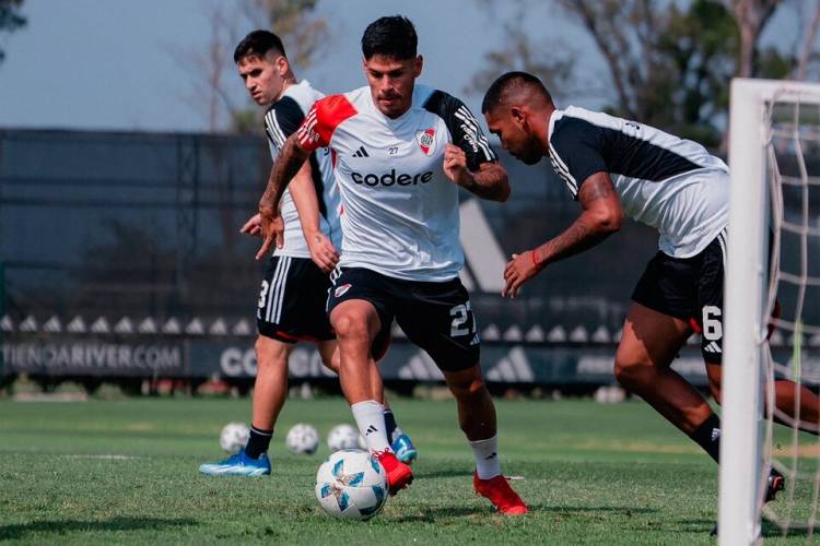 COPA ARGENTINA: RIVER ARRANCA SU MARCHA ANTE EXCURSIONISTAS