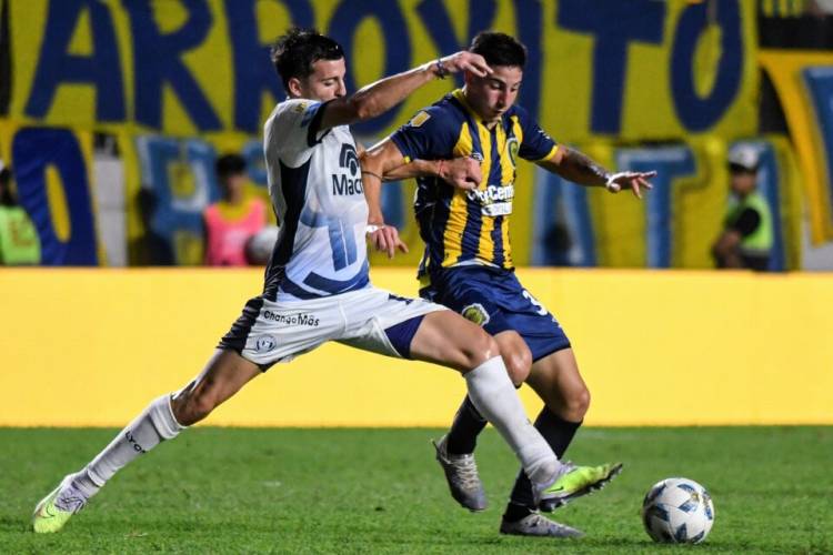 COPA DE LA LIGA: ROSARIO CENTRAL DERROTÓ EN SAN NICOLÁS A INDEPENDIENTE RIVADAVIA