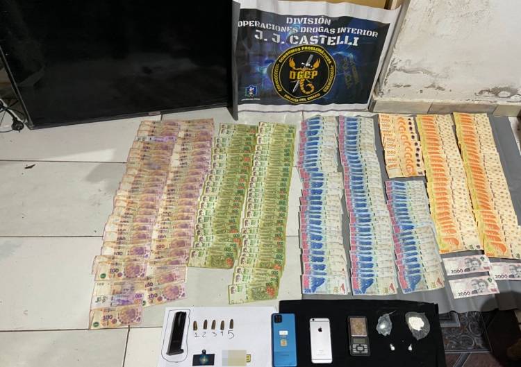 SECUESTRAN DROGA, DINERO Y DETIENEN A UN JOVEN