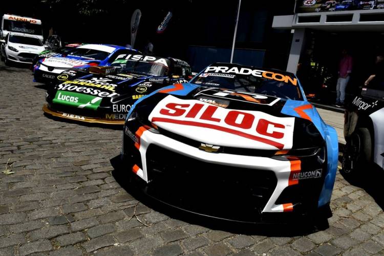 TURISMO CARRETERRA: ARRANCA EL CAMPEONATO EN SANTA CRUZ