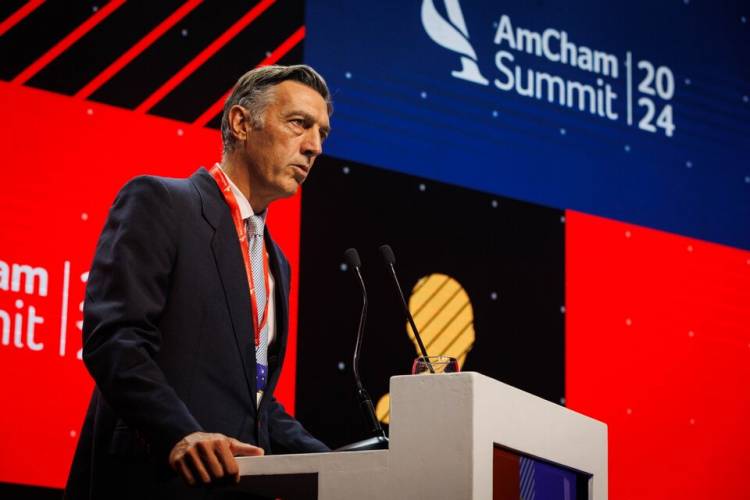 AMCHAM SUMMIT 2024: APOYO A JAVIER MILEI ARRIBA DEL ESCENARIO, INCERTIDUMBRE EN LOS PASILLOS