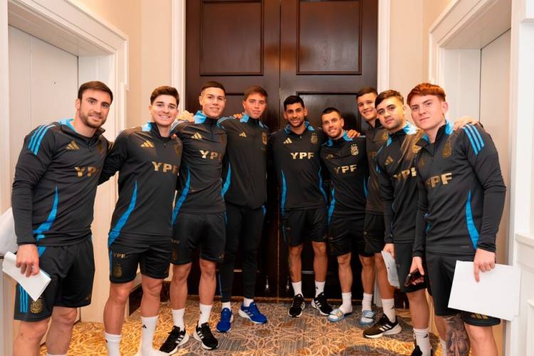 CON VARIAS BAJAS Y SIN MESSI, LA SELECCIÓN EMPEZÓ A MOVERSE