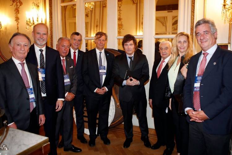 LOS EMPRESARIOS APLAUDEN LA CRISIS DE MILEI