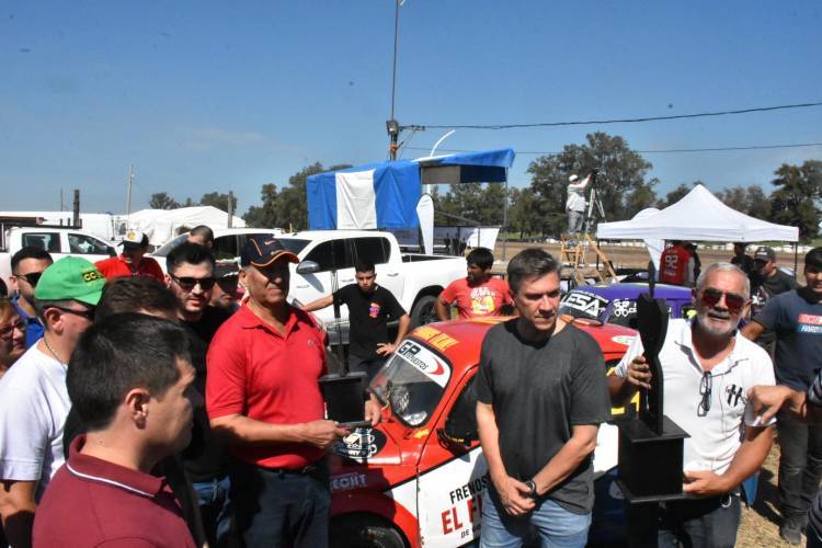 VILLA ANGELA: ÉXITO EN LA ÚLTIMA FECHA DEL CAMPEONATO 2023 Y EL INICIO DEL CAMPEONATO 2024 DEL AUTOMOVILISMO CHAQUEÑO