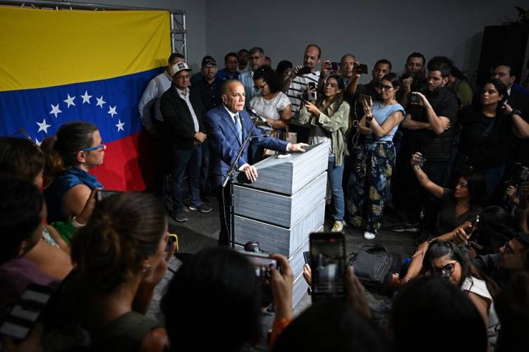 LA OPOSICIÓN VENEZOLANA REGISTRÓ A SUS ÚLTIMOS CANDIDATOS PRESIDENCIALES
