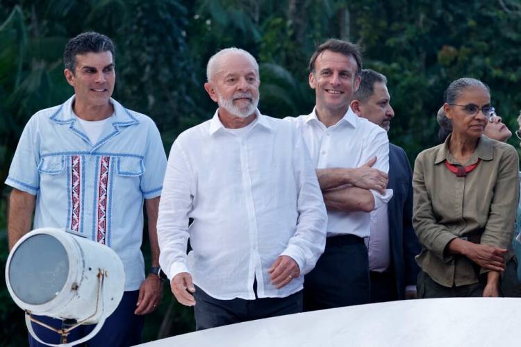BRASIL: LULA RECIBIÓ A MACRON EN LA AMAZONIA