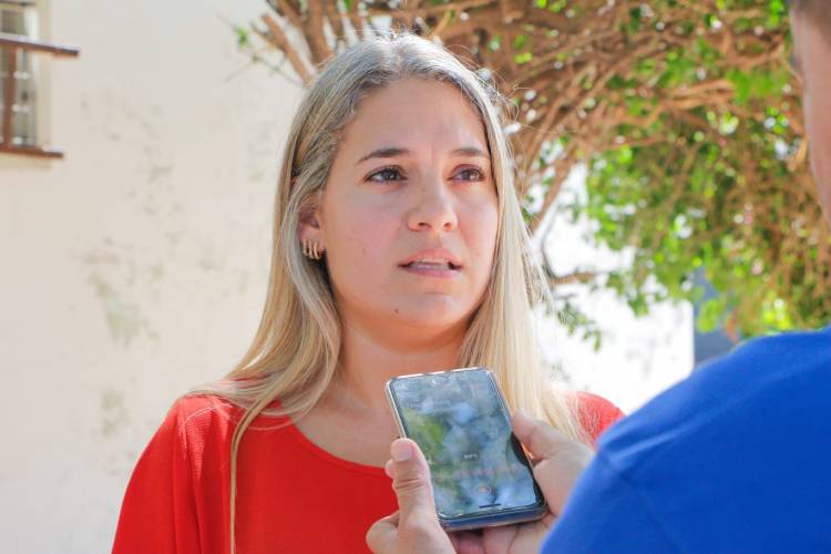 EL GOBIERNO Y LA COMUNIDAD EDUCATIVA DE LA ESCUELA SECUNDARIA N° 163 COORDINARON ACCIONES DE SEGURIDAD EN LA ZONA