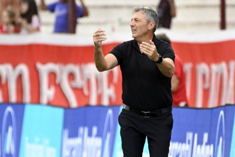 COPA DE LA LIGA: DEPORTIVO RIESTRA Y HURACÁN JUGARÁN POR EL HONOR