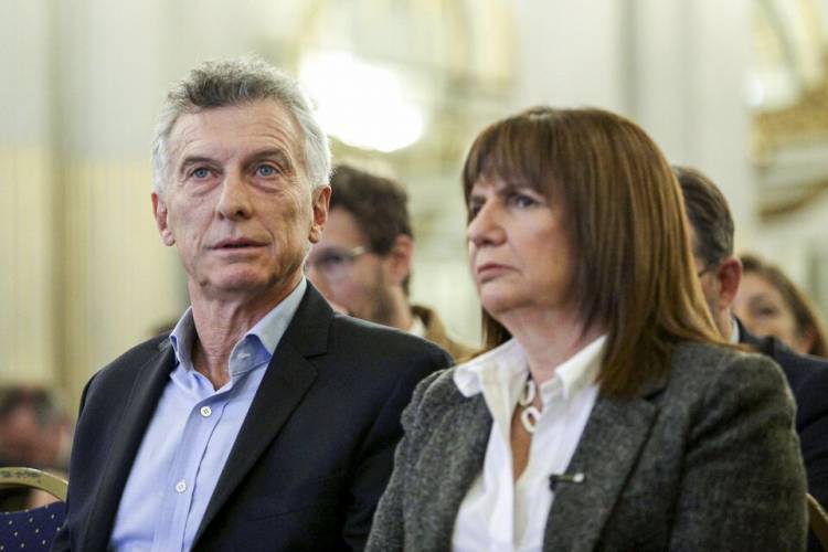 BULLRICH PRESIONA PARA QUE MACRI APOYE MÁS A MILEI, PERO EL EXPRESIDENTE SE RESISTE