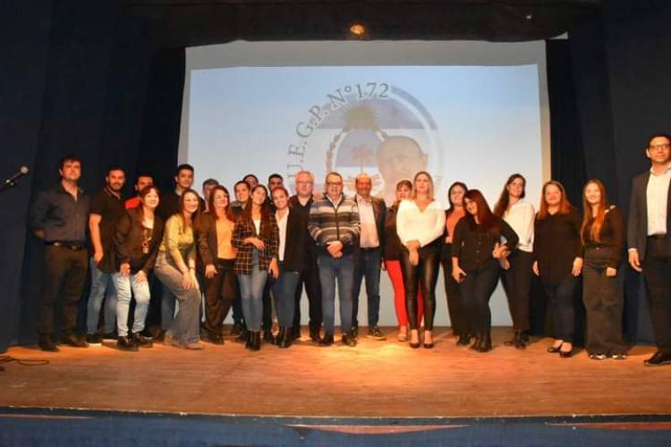 VILLA ÁNGELA: COMPROMISO EDUCATIVO: INAUGURACIÓN DEL CICLO LECTIVO 2024 EN UEGP N° 172 "DEOLINDO FELIPE BITTEL"