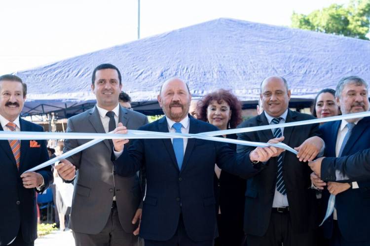 EL NUEVO EDIFICIO DE LA UNIVERSIDAD DE LAGUNA BLANCA