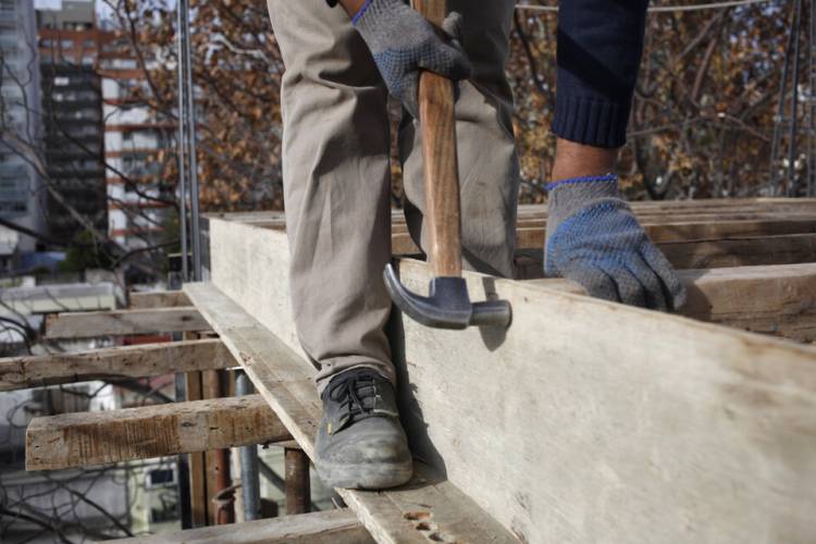 EL DESPLOME DE LA CONSTRUCCIÓN