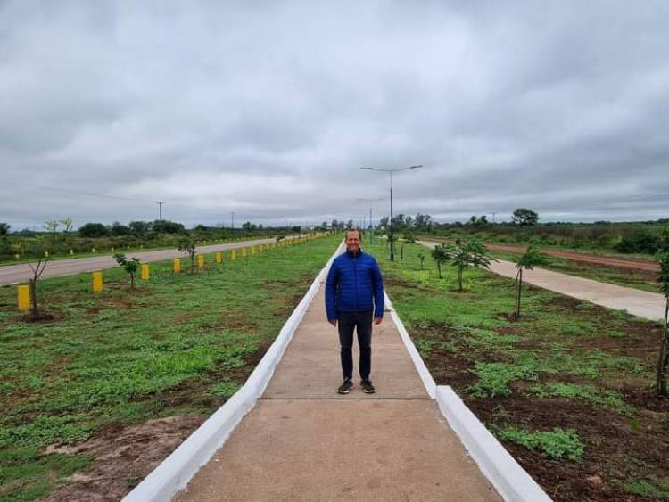ADALBERTO PAPP DESTACÓ LOS AVANCES EN PARQUIZACIÓN Y EMBELLECIMIENTO DE VILLA ÁNGELA 
