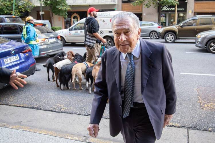 "QUE SE PONGA LAS BOLAS Y DIRIJA EL PAÍS", LA ORDEN DE EURNEKIAN A SU EXEMPLEADO, JAVIER MILEI