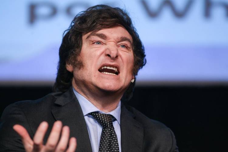 ¿QUIÉN ESTÁ A LA DERECHA DE MILEI?