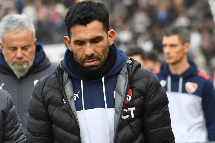 TEVEZ SE CONFORMÓ CON POCO