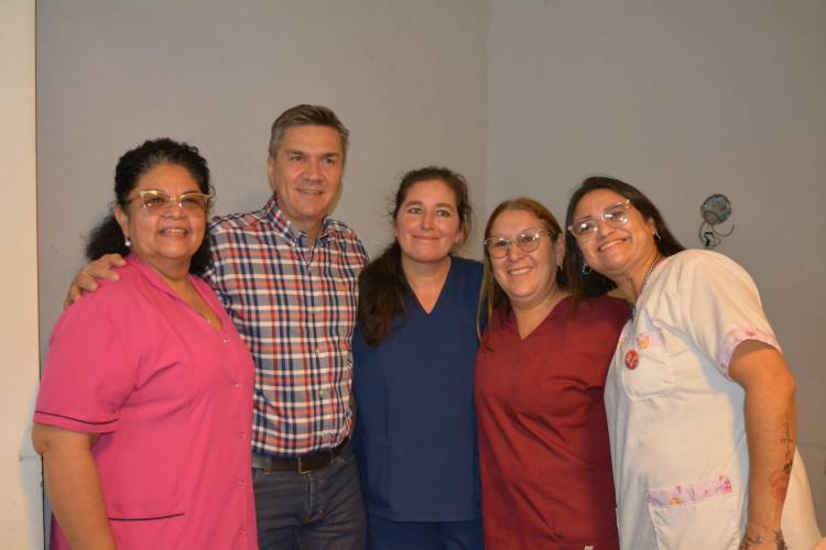 VILLA BERTHET: ZDERO ENTREGÓ ELEMENTOS AL HOSPITAL LOCAL "SEGUIMOS AFIANZANDO EL SISTEMA SANITARIO" EXPRESÓ EL GOBERNADOR