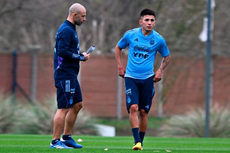 JAVIER MASCHERANO: "LOS JUEGOS OLÍMPICOS SON UNA GRAN OPORTUNIDAD PARA MUCHOS JUGADORES"