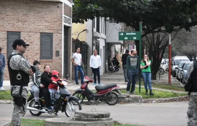 HAY CONTACTO CON PARAGUAY PARA HALLAR A LOAN