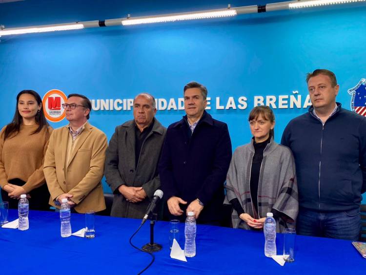 LAS BREÑAS: ZDERO ANUNCIÓ EL INICIO DE 16 CUADRAS DE PAVIMENTO Y OBRAS DE RIPIO PARA LA LOCALIDAD