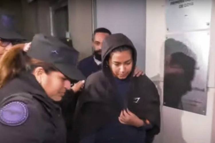 SEGÚN LAS VERSIONES, LA JOVEN DIJO QUE SU MADRE MINTIÓ SOBRE EL ACCIDENTE PORQUE FUE SOBORNADA