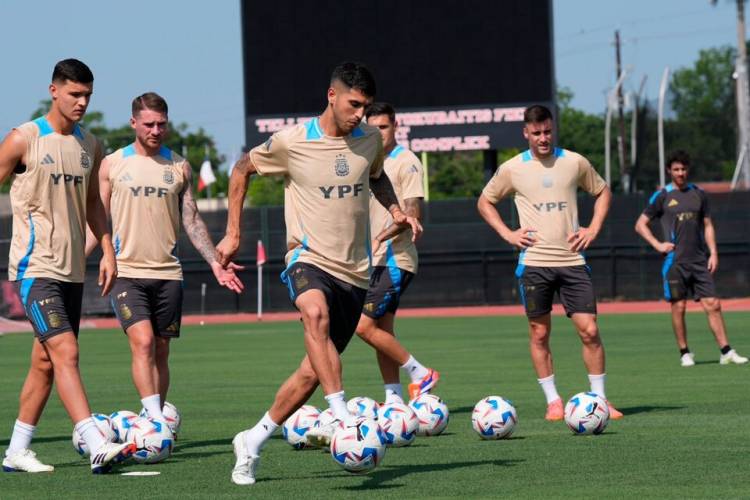 COPA AMÉRICA: ARGENTINA TRABAJÓ EN NUEVA JERSEY CON FOCO EN CANADÁ