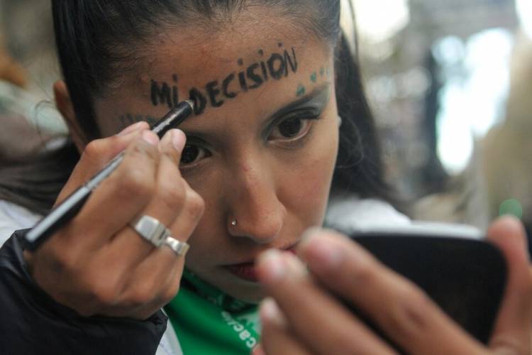 BUSCAN CONVERTIR EN LEY EL PLAN DE PREVENCIÓN DEL EMBARAZO EN ADOLESCENTES