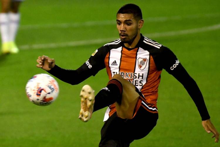 RIVER MANDA A MARTÍNEZ A MIAMI MIENTRAS ESPERA POR GÓMEZ