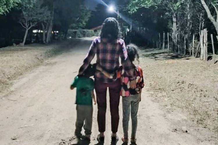 MISTERIOSA DESAPARICIÓN DE UNA MADRE Y SUS DOS HIJOS EN CÓRDOBA