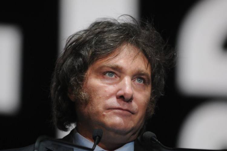 MILEI SIGUE EN BAJA: MÁS DE LA MITAD DE LA POBLACIÓN DESAPRUEBA AL GOBIERNO