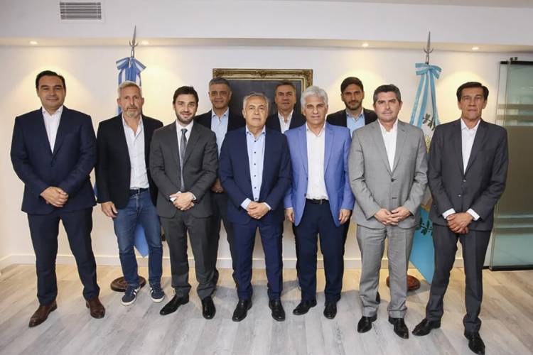 LOS GOBERNADORES DE JXC, DE RAÍD ENTRE LA BOCA Y LA CASA ROSADA