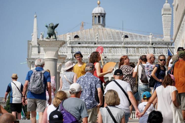 ¿ITALIA QUIERE QUE LOS DESCENDIENTES ITALIANOS QUIERAN VIVIR EN EL PAÍS?