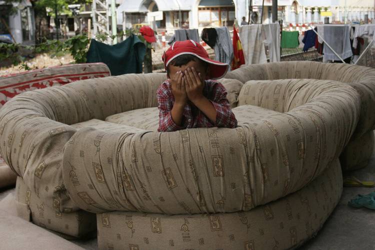 UN MILLÓN DE NIÑOS SE VA A DORMIR SIN CENAR EN ARGENTINA