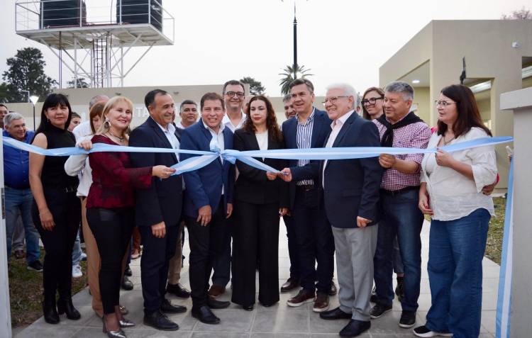 PRESIDENCIA ROCA: EL GOBERNADOR ZDERO INAUGURÓ LAS REFACCIONES Y LA AMPLIACIÓN DEL HOSPITAL LOCAL