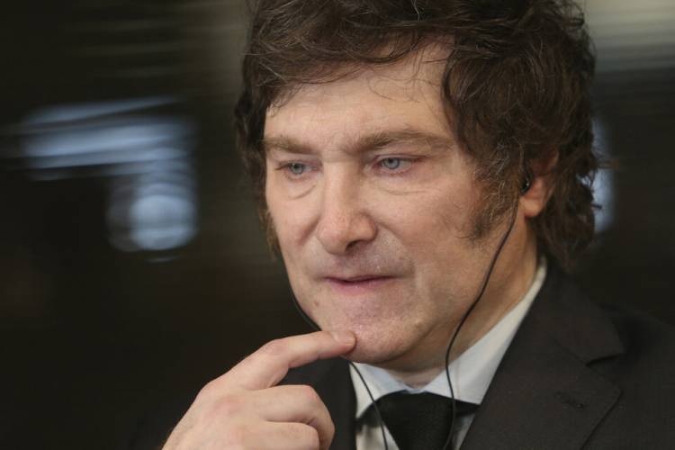 MÁXIMA TENSIÓN ENTRE LA CASA ROSADA Y MAURICIO MACRI: "QUIERE CAJAS Y CARGOS"