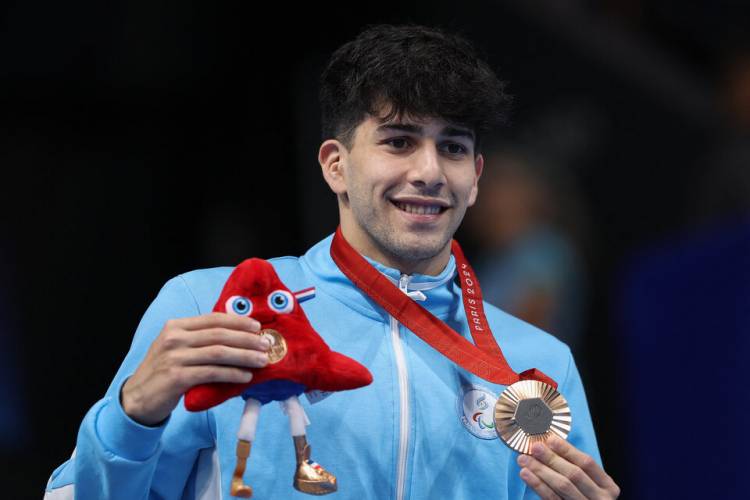 EL NADADOR BASILOFF SUMÓ SU SEGUNDA MEDALLA PARALÍMPICA