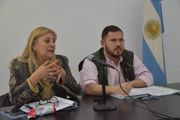 ANALIZAN PROYECTO DE LEY EN LA COMISIÓN DE TURISMO Y DEPORTES 