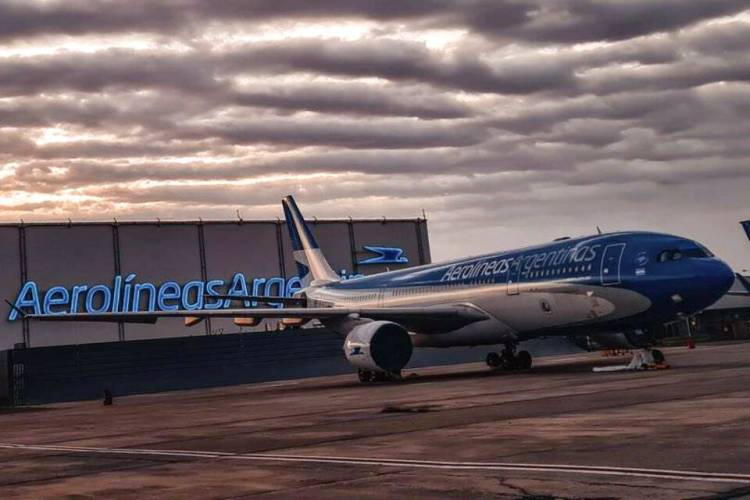 AEROLÍNEAS ARGENTINAS ONDA LOW COST: ANUNCIÓ VUELOS NOCTURNOS CON TARIFAS "SÚPER PROMO"