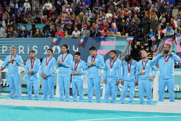LOS MURCIÉLAGOS LOGRARON LA MEDALLA DE PLATA EN PARÍS