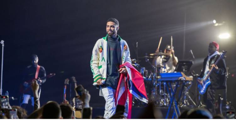 JAY WHEELER ANUNCIA SU CONVERSIÓN AL CRISTIANISMO